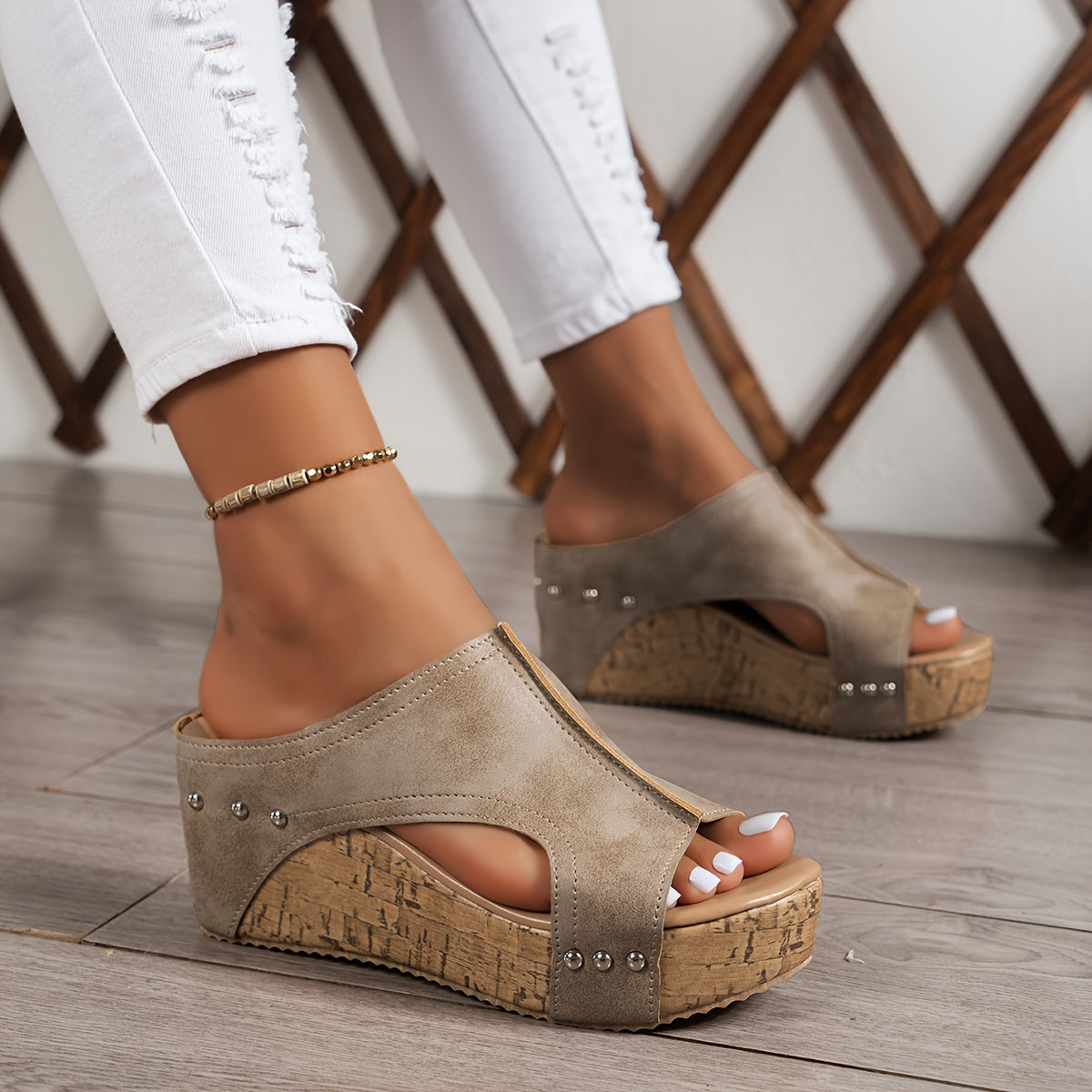 Lumi™ – Comfort Wedge Heel with Studs