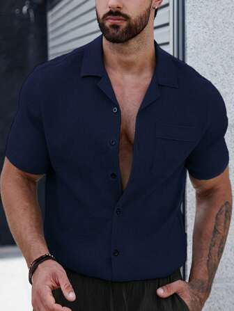 Colin | Men's shirt with plain buttons and patch pockets