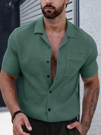Colin | Men's shirt with plain buttons and patch pockets