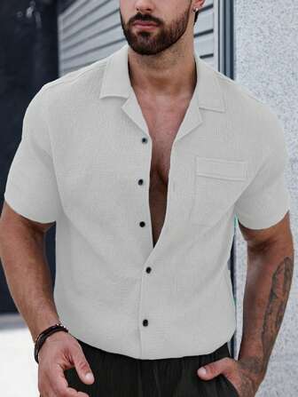 Colin | Men's shirt with plain buttons and patch pockets