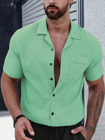 Colin | Men's shirt with plain buttons and patch pockets