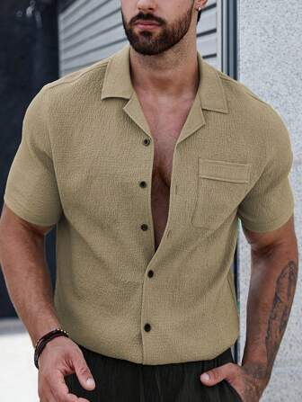 Colin | Men's shirt with plain buttons and patch pockets