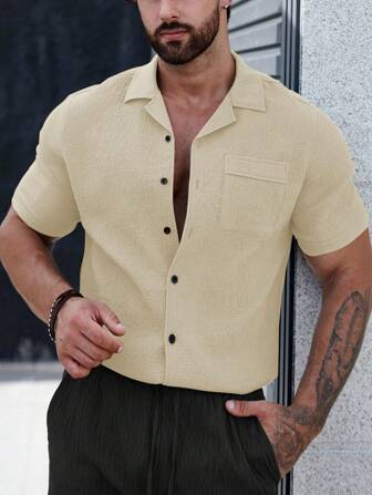 Colin | Men's shirt with plain buttons and patch pockets