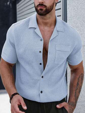 Colin | Men's shirt with plain buttons and patch pockets
