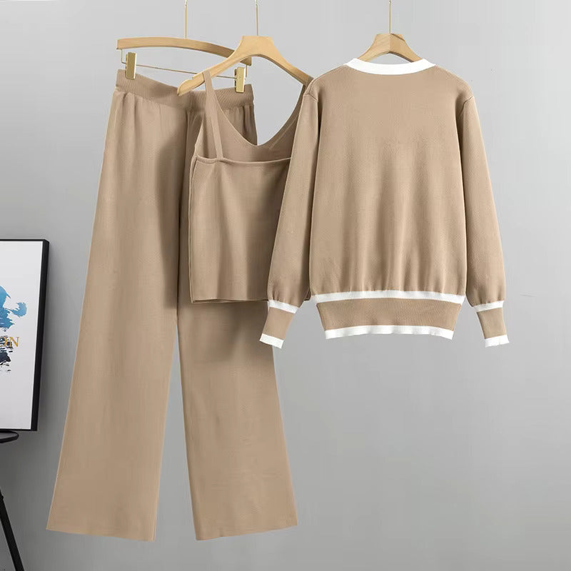 Daisy™ - Elegant, stylish knitted three-piece set
