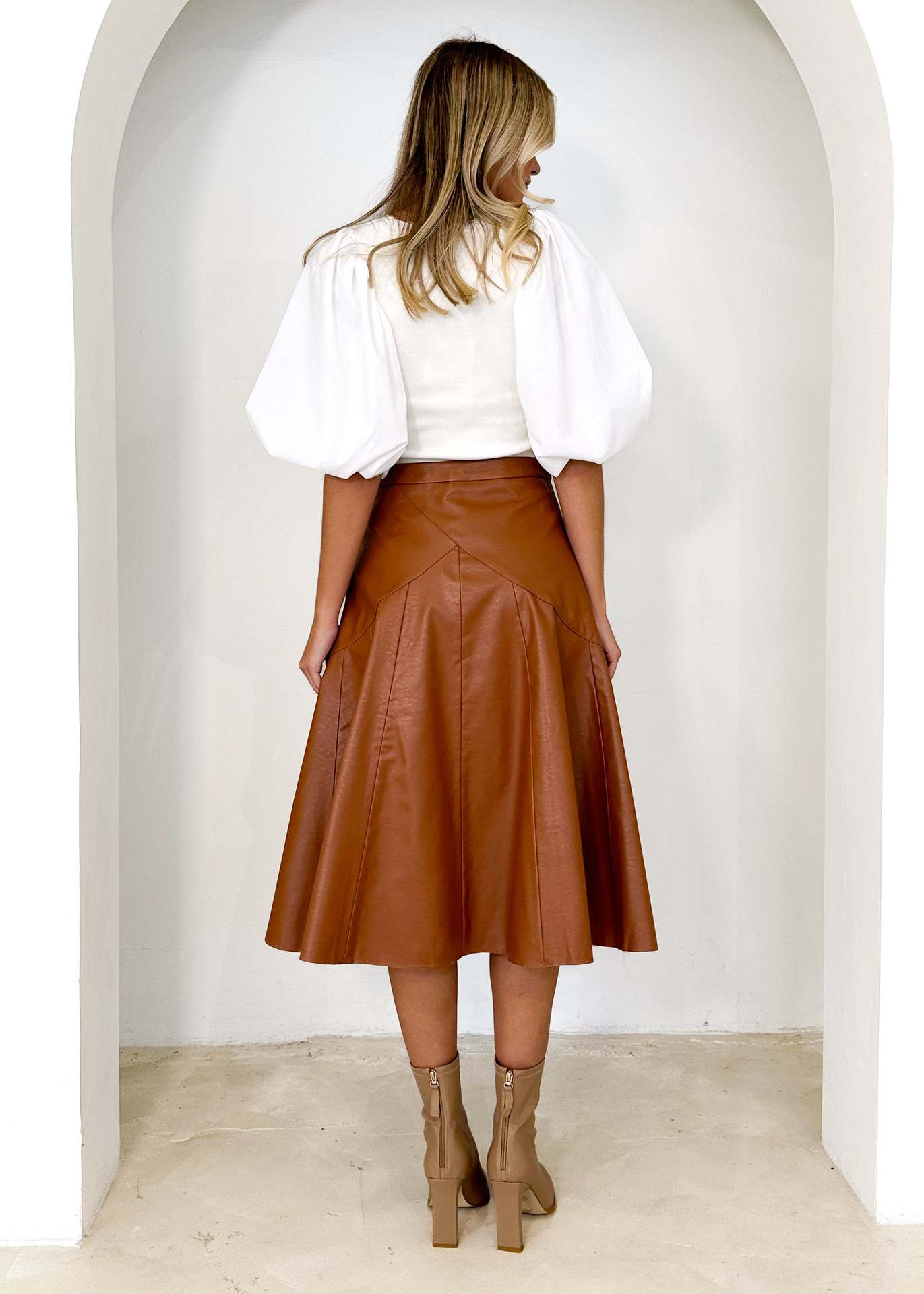 Nagela | Elegant skirt for women
