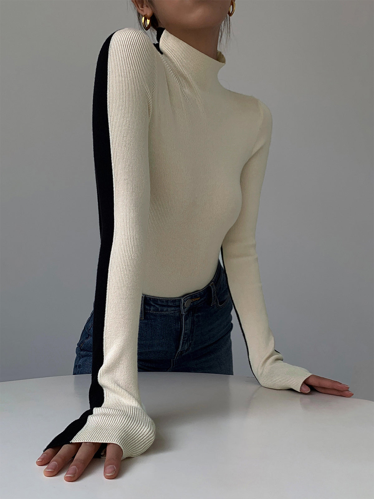 Sofia – Two-Tone Sweater