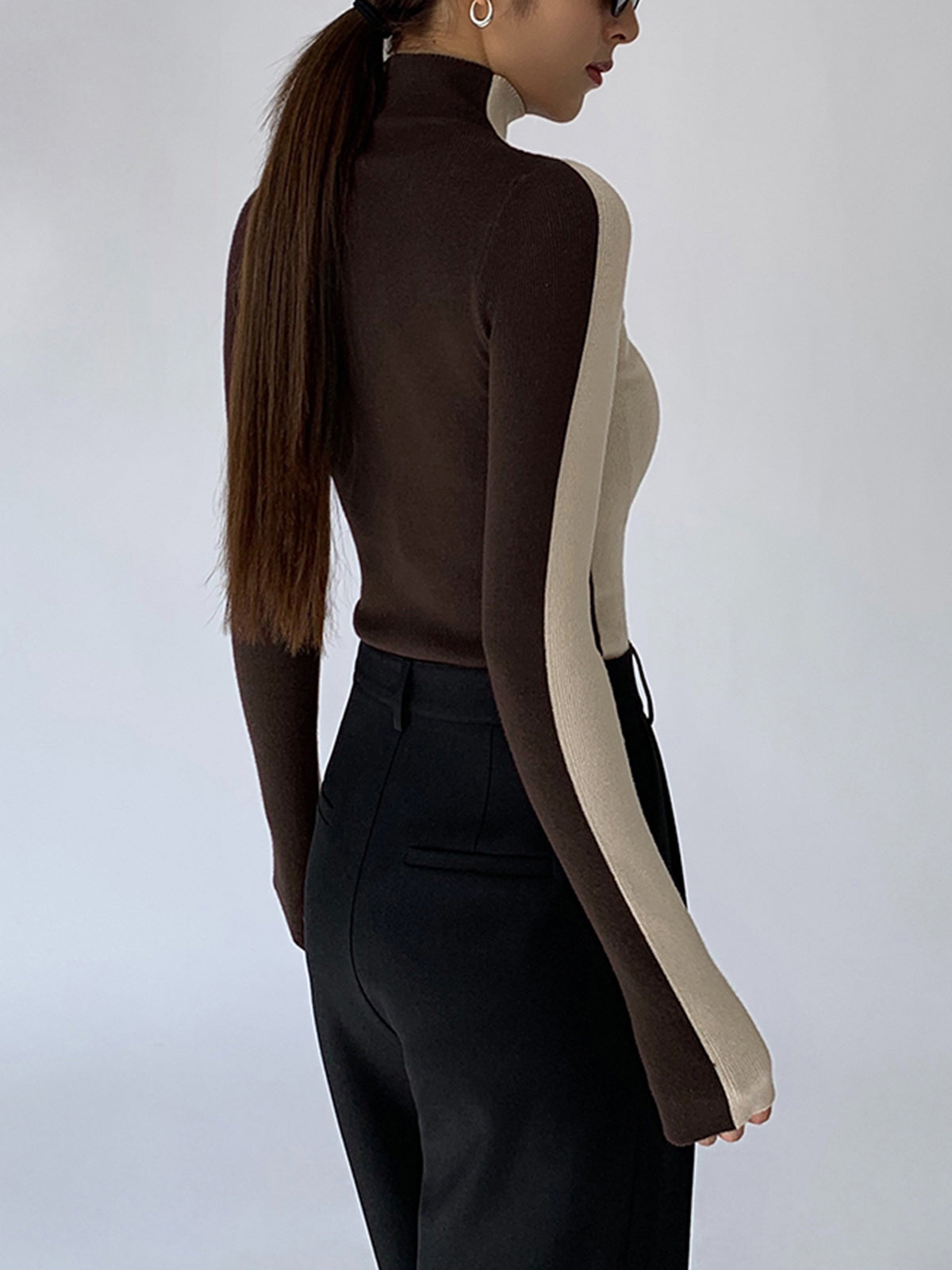 Sofia – Two-Tone Sweater