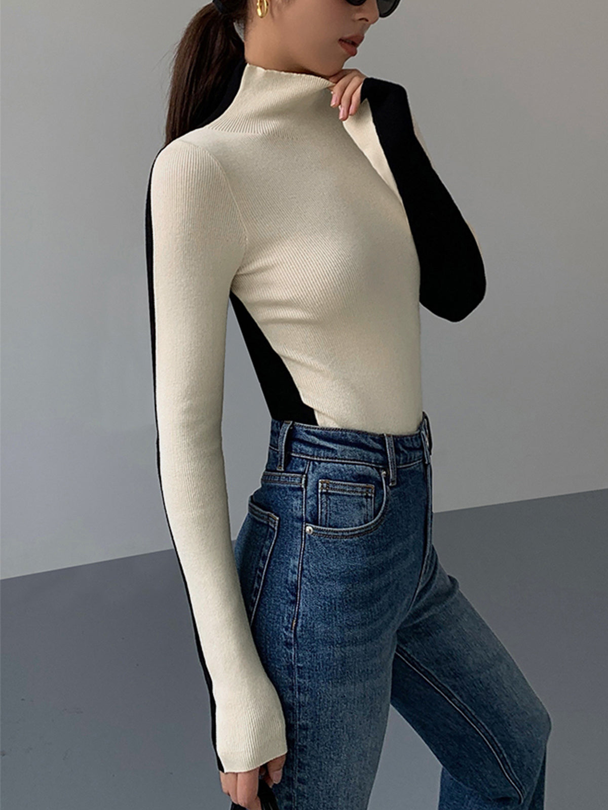 Sofia – Two-Tone Sweater