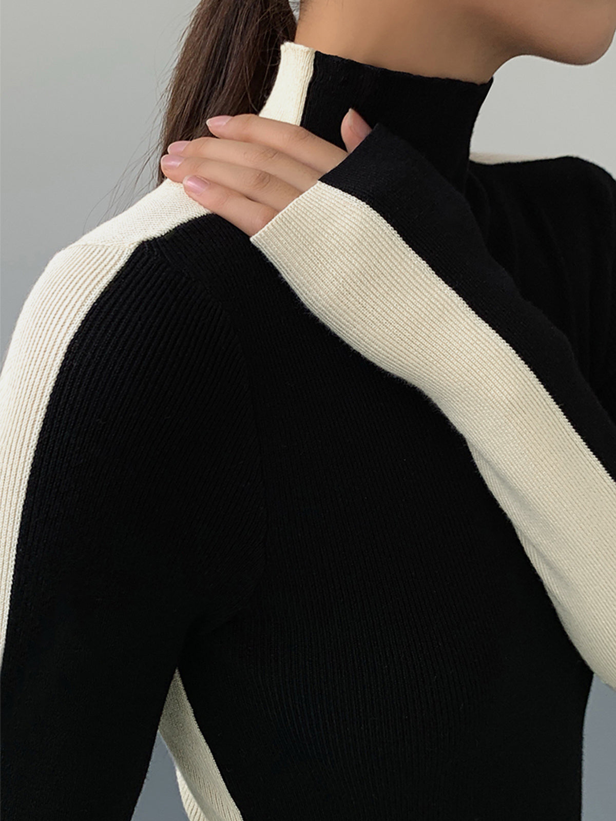 Sofia – Two-Tone Sweater