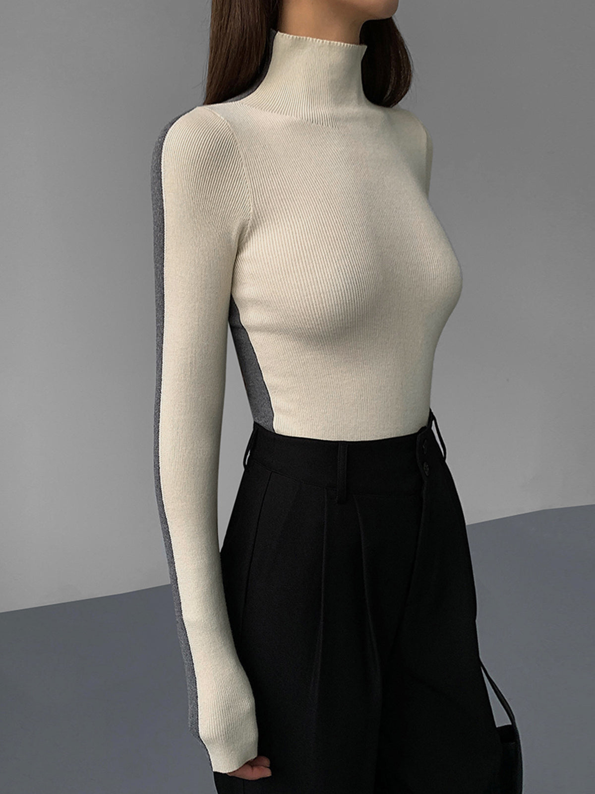 Sofia – Two-Tone Sweater