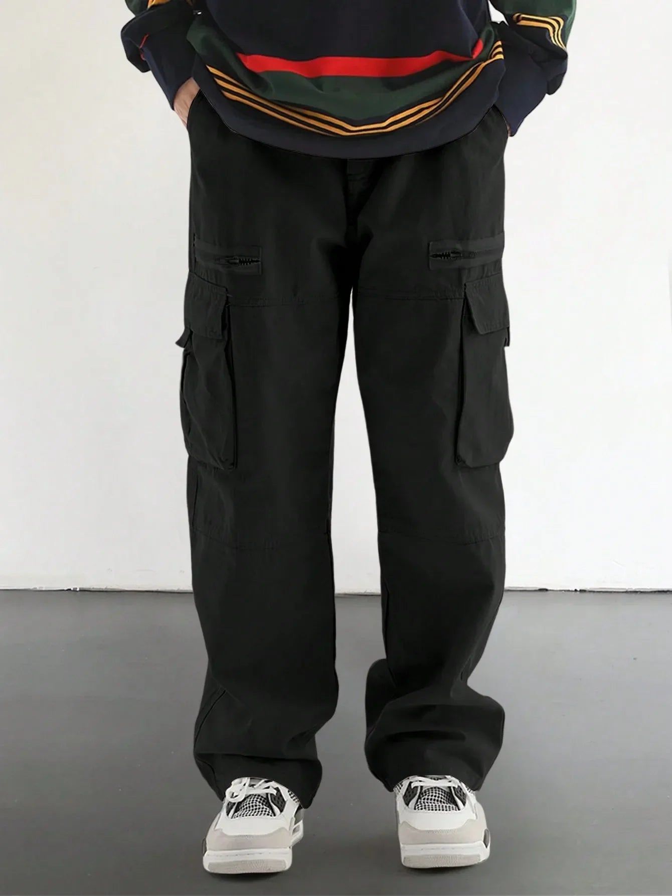 Trendy cargo pants for men | Santiago