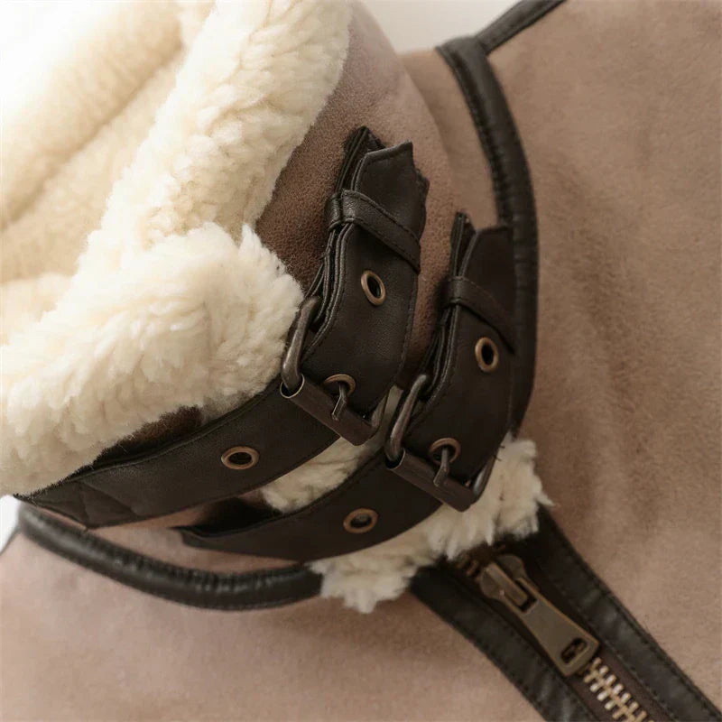 Queen | Sleeveless women's vest with integrated fur