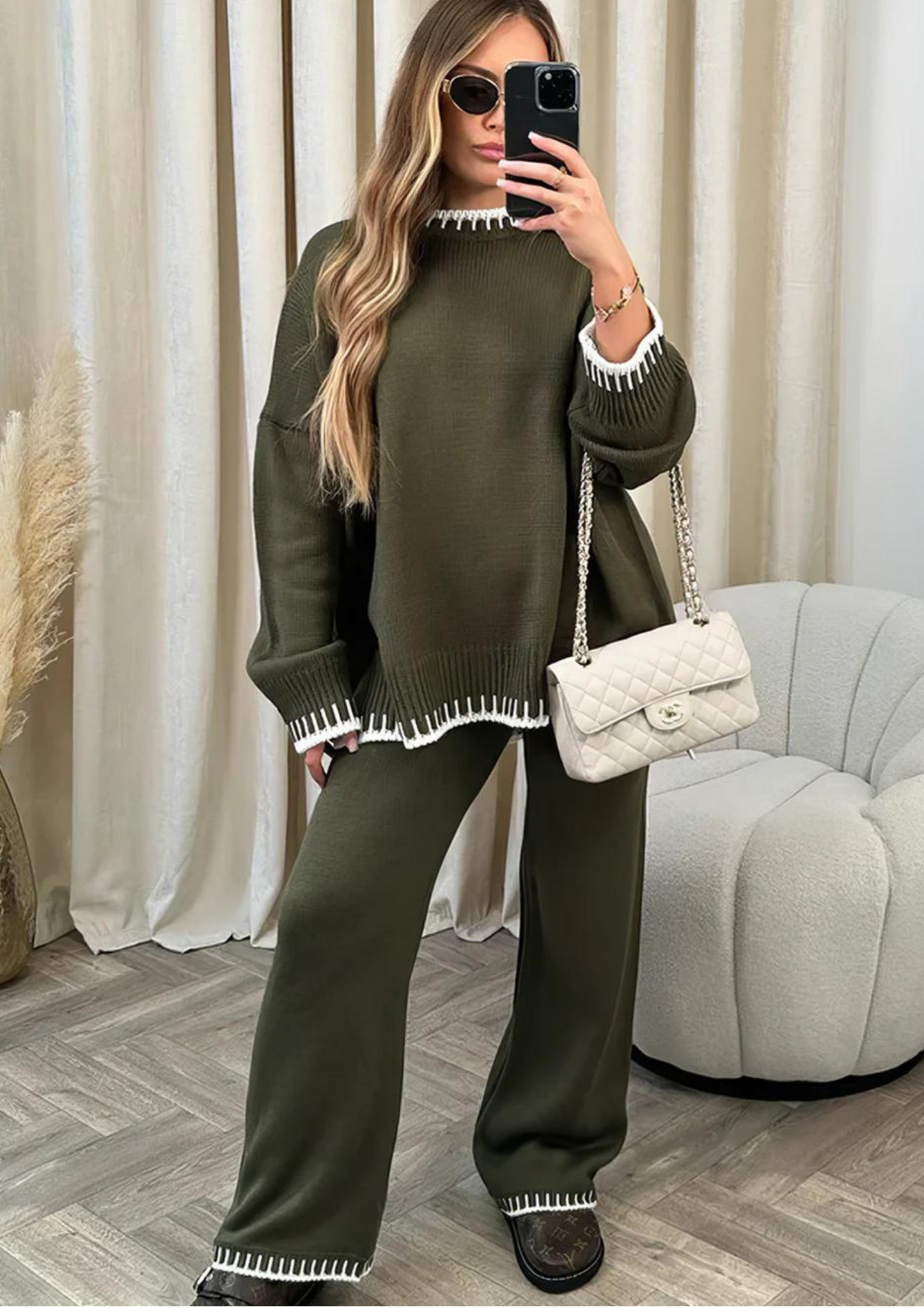 2-piece women's lounge set - knitted sweater and wide trousers