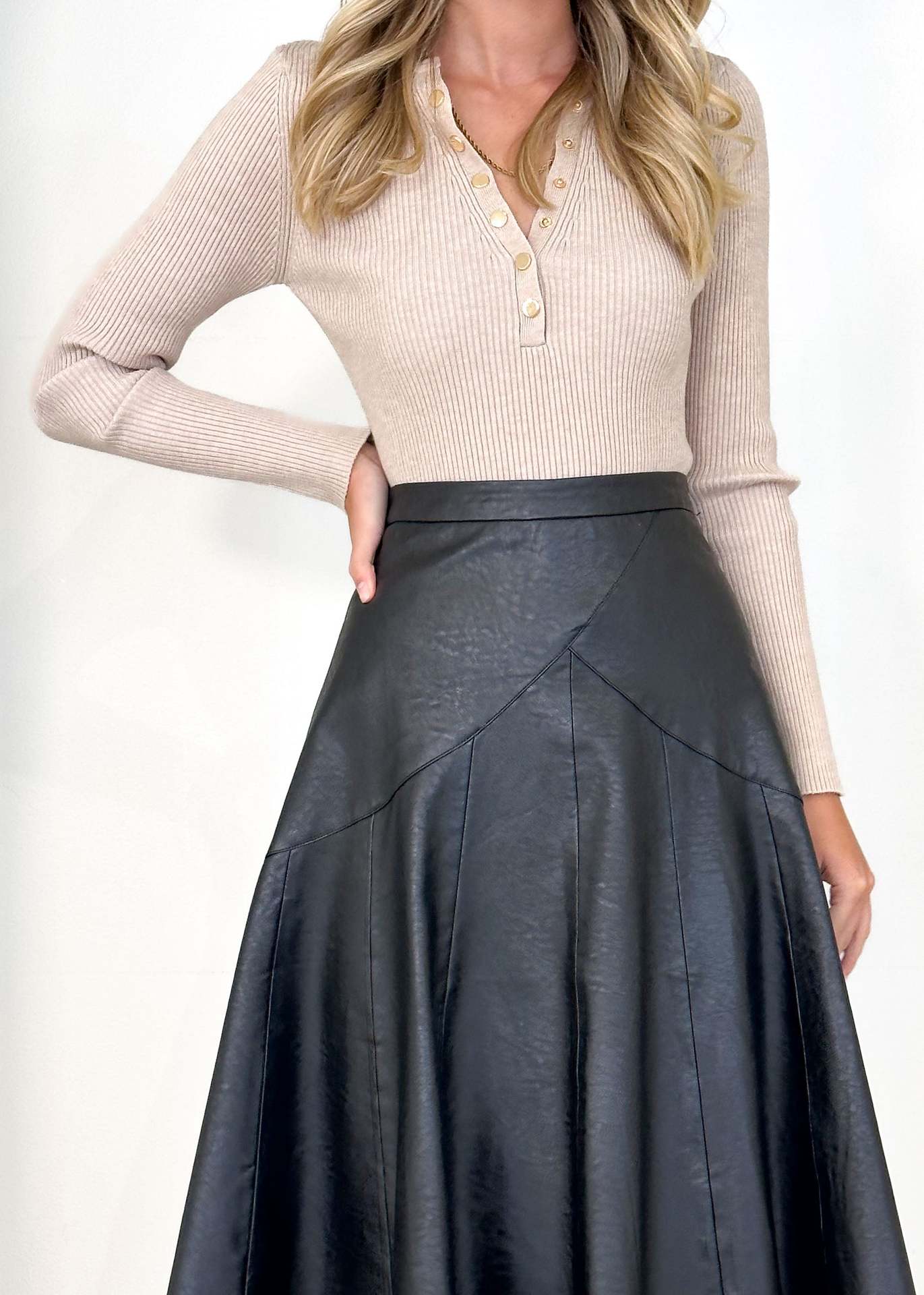 Nagela | Elegant skirt for women