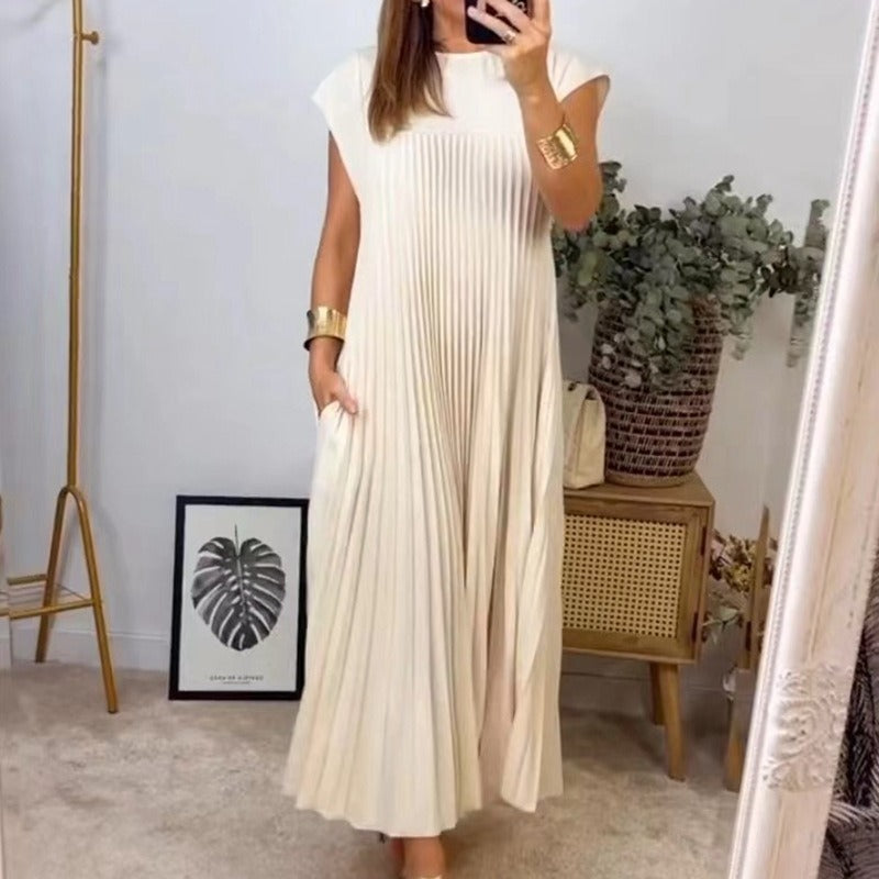 Joshua | Pleated long dress with short sleeves