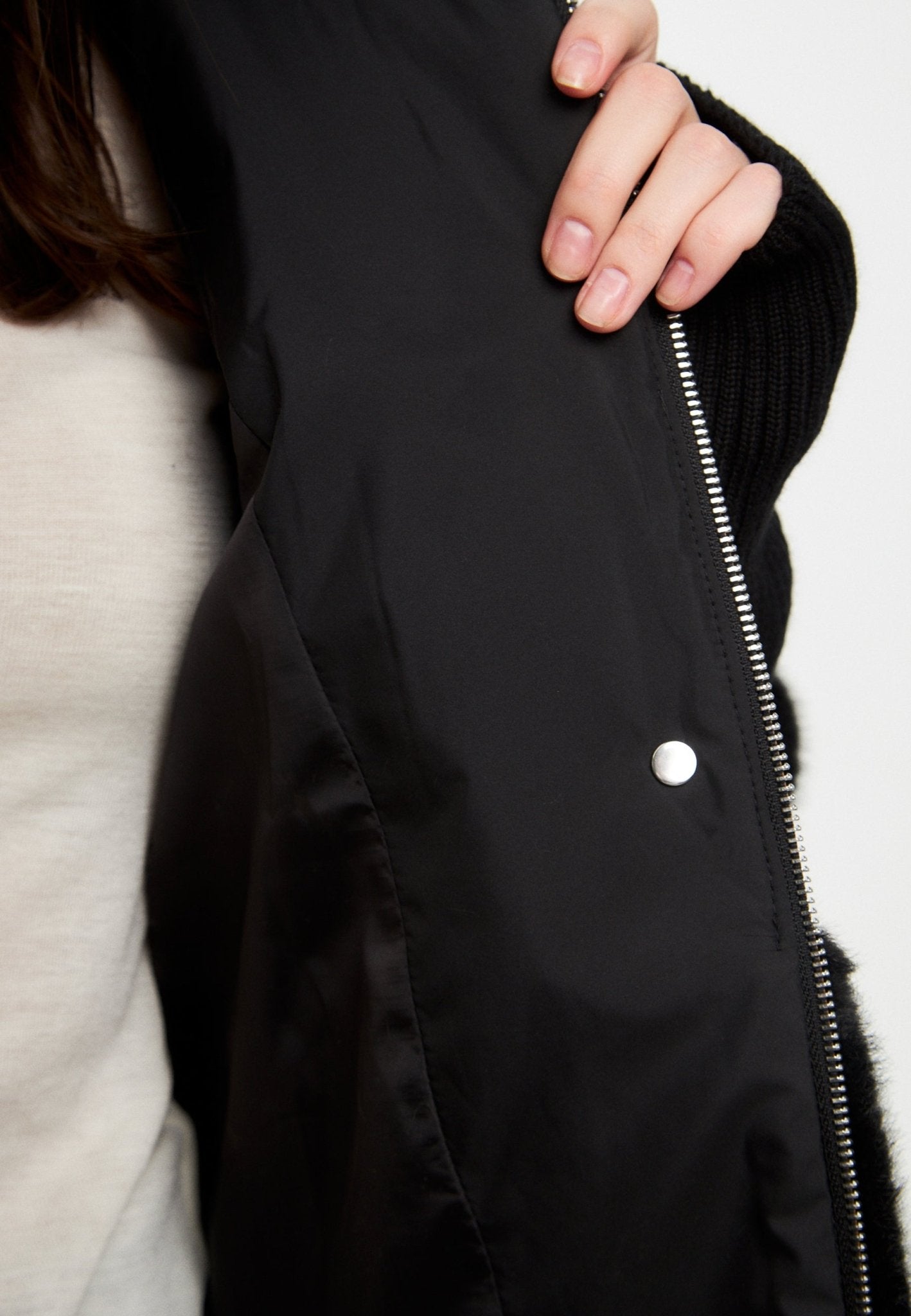 Celeste™ | Oversized Faux Fur Jacket - Black