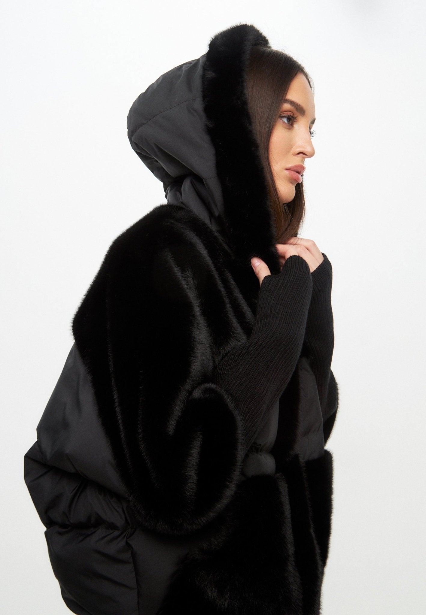 Celeste™ | Oversized Faux Fur Jacket - Black