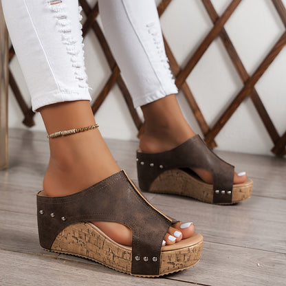 Lumi™ – Comfort Wedge Heel with Studs