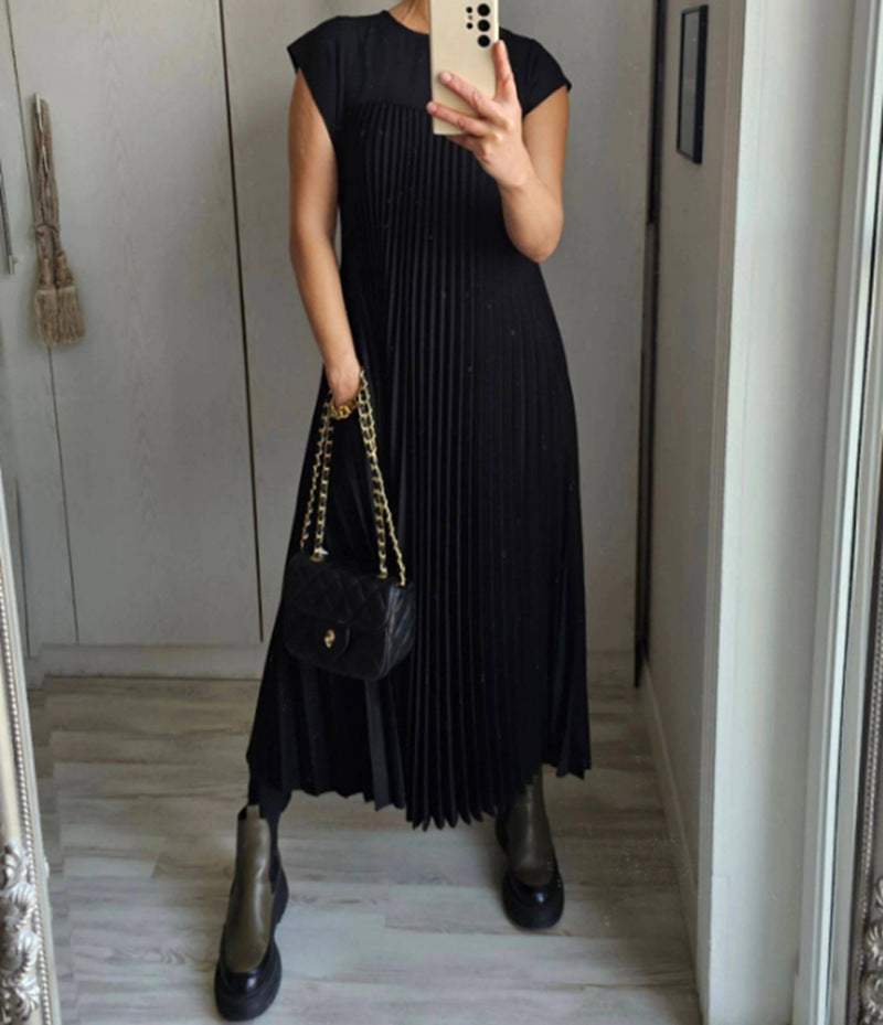 Joshua | Pleated long dress with short sleeves