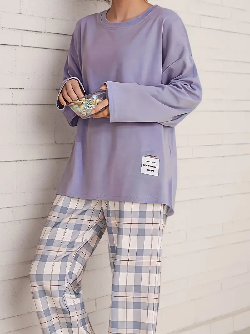 2-piece women's loungewear set - long-sleeved top and checked pants