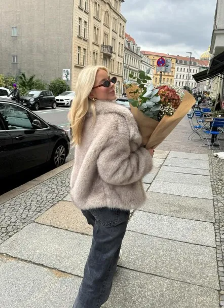 Velano™ - Trendy Women's Fur Coat