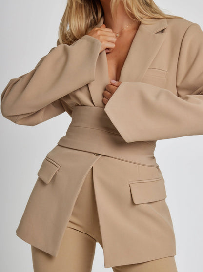 Onni | Elegant Blazer with Belt