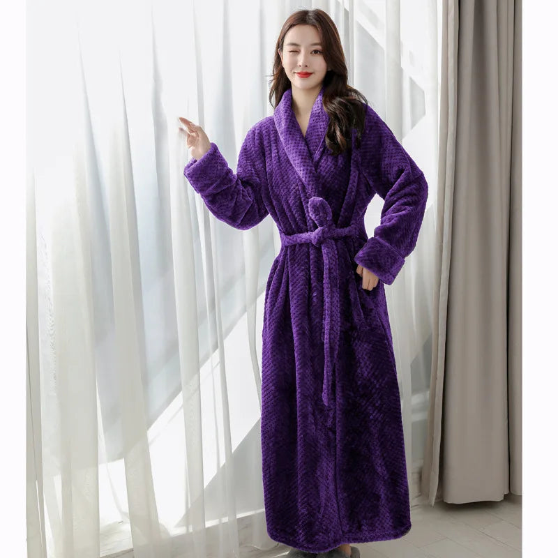 Fleece bathrobe - comfortable ladies dressing gown