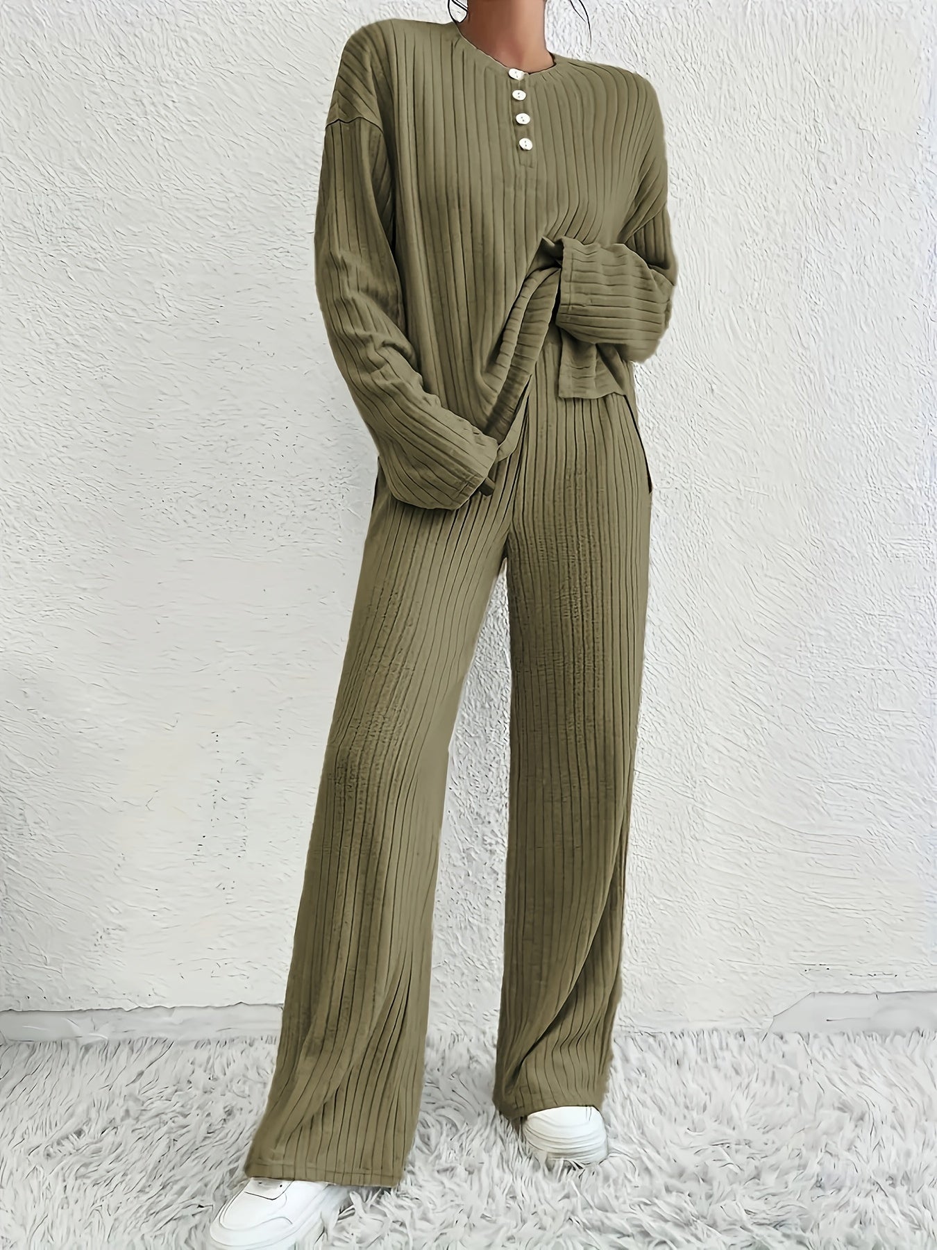 2-piece ribbed lounge set - stylish women's pajama outfit