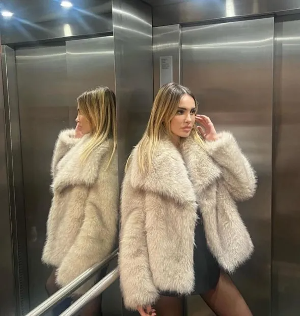 Velano™ - Trendy Women's Fur Coat