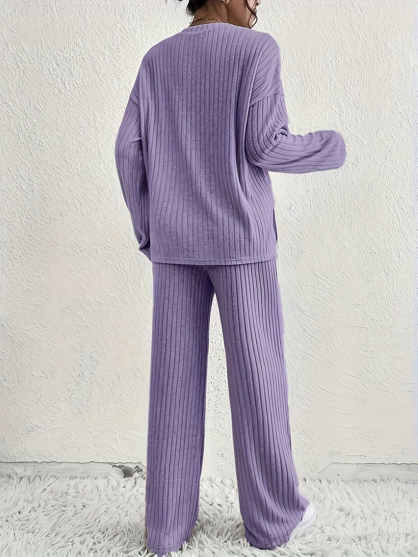 2-piece ribbed lounge set - stylish women's pajama outfit