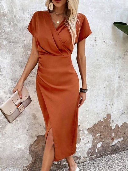 Bo | Chic V-Neck Midi Dress