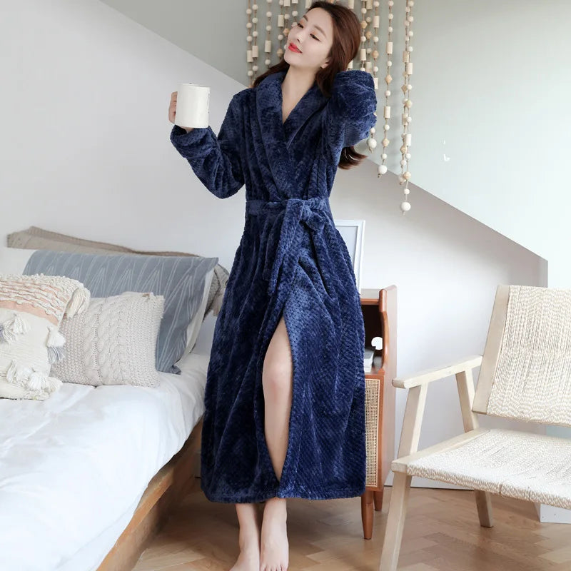 Fleece bathrobe - comfortable ladies dressing gown