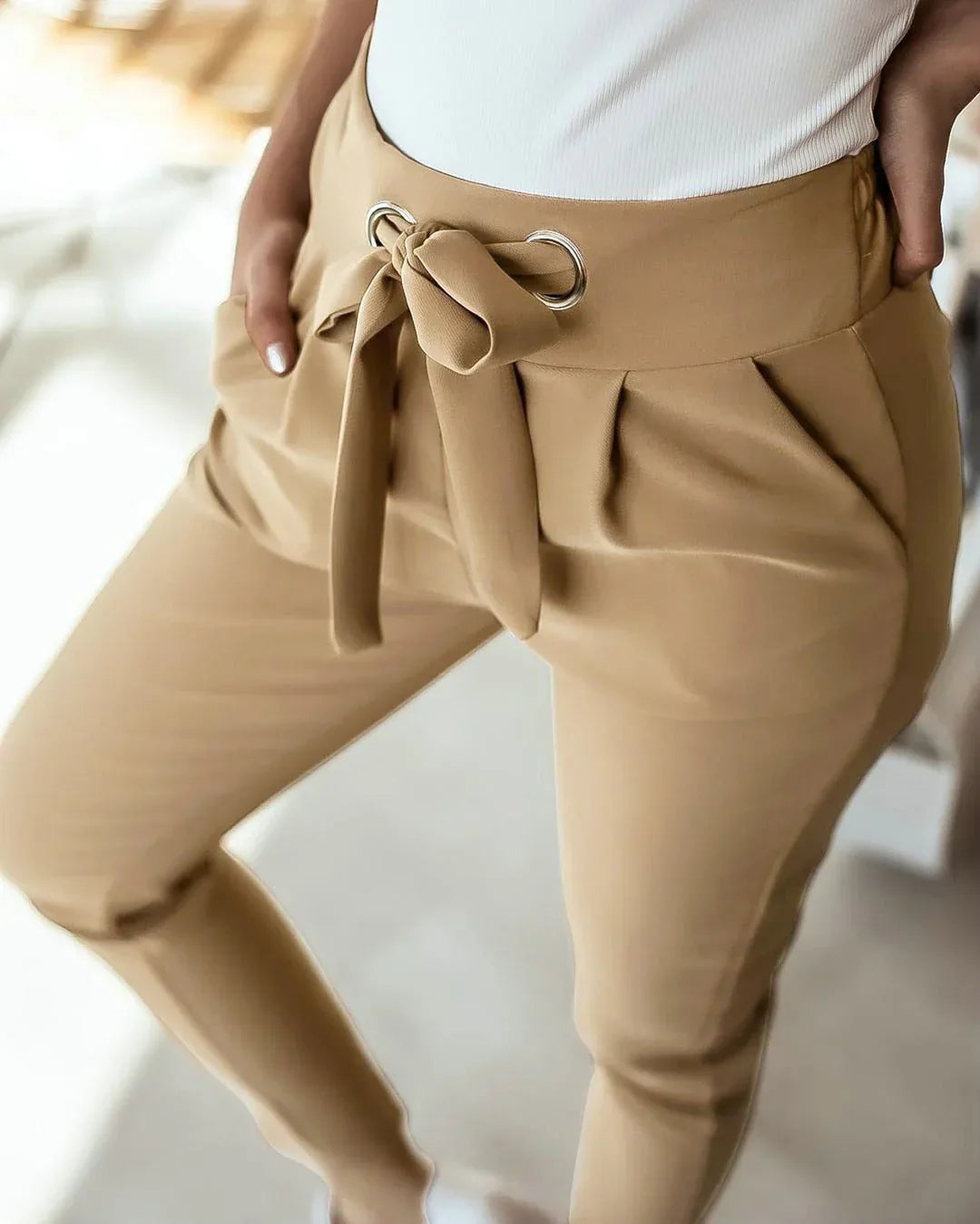 High-waisted pants | Angela