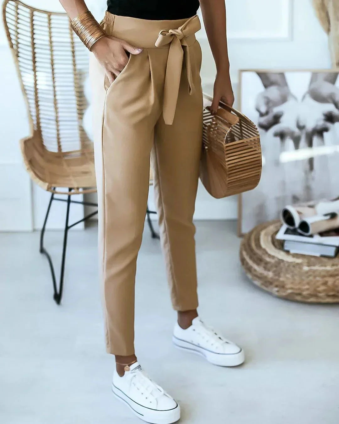 High-waisted pants | Angela