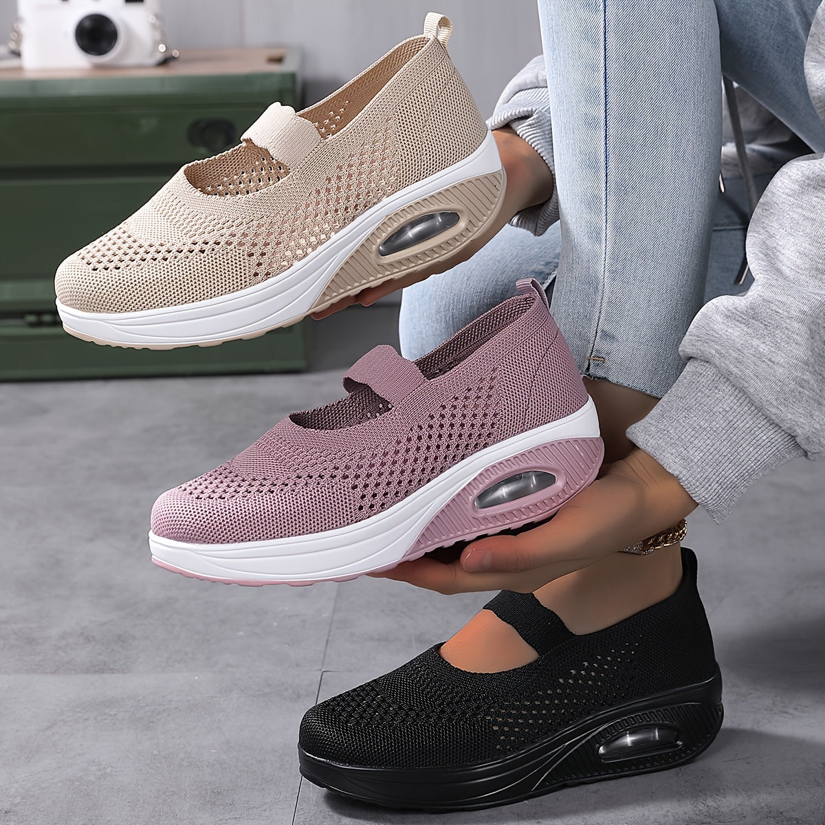 Liora - Orthopedic shoe with air cushion sole 