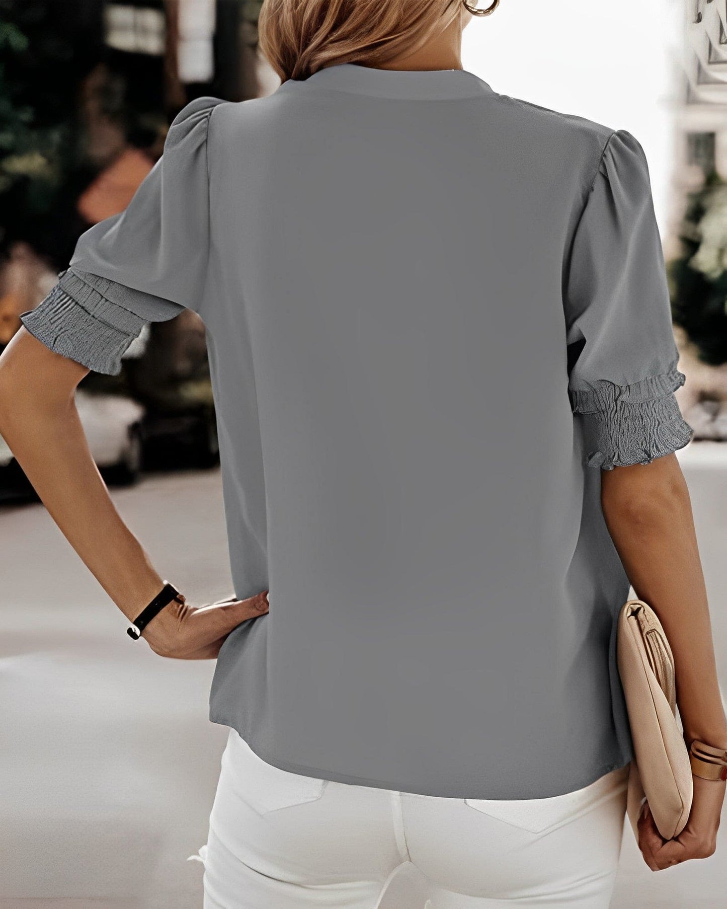 Moniek | V-neck blouse 