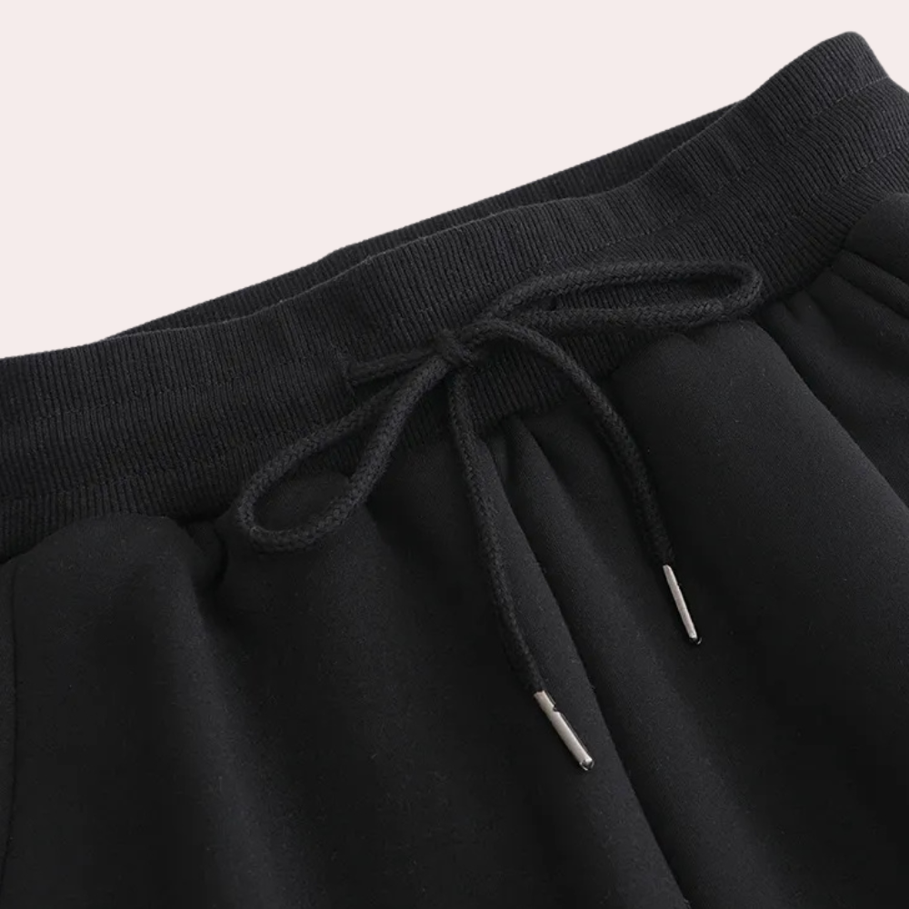 2-piece loungewear set - soft women's fleece sweatshirt and joggers