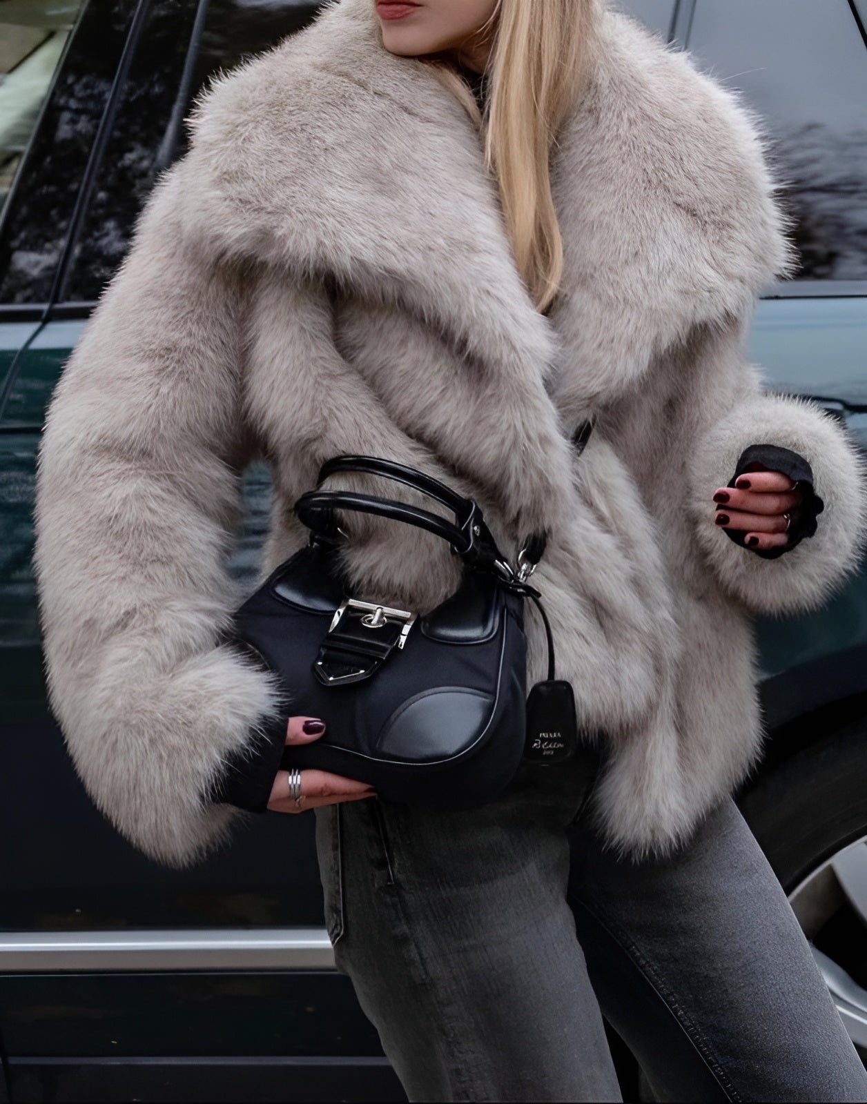 Sofia | Fashionable faux fur coat for women