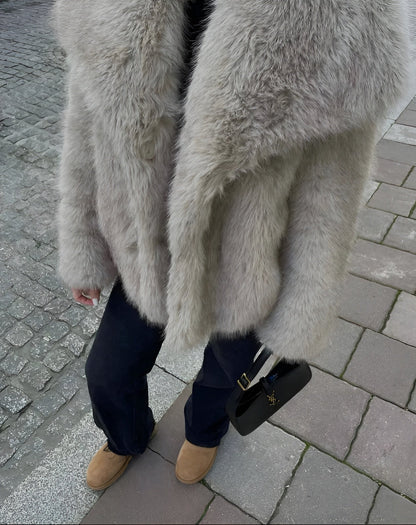 Sofia | Fashionable faux fur coat for women