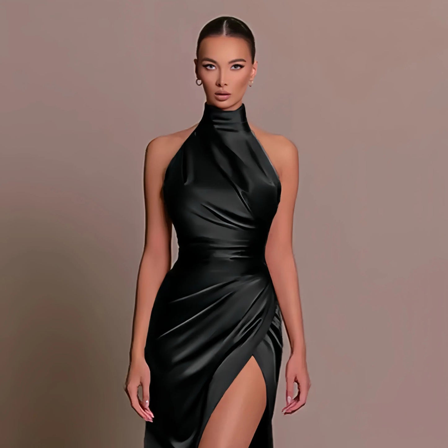 Onni | Classic Satin Evening Dress with Halter Neck