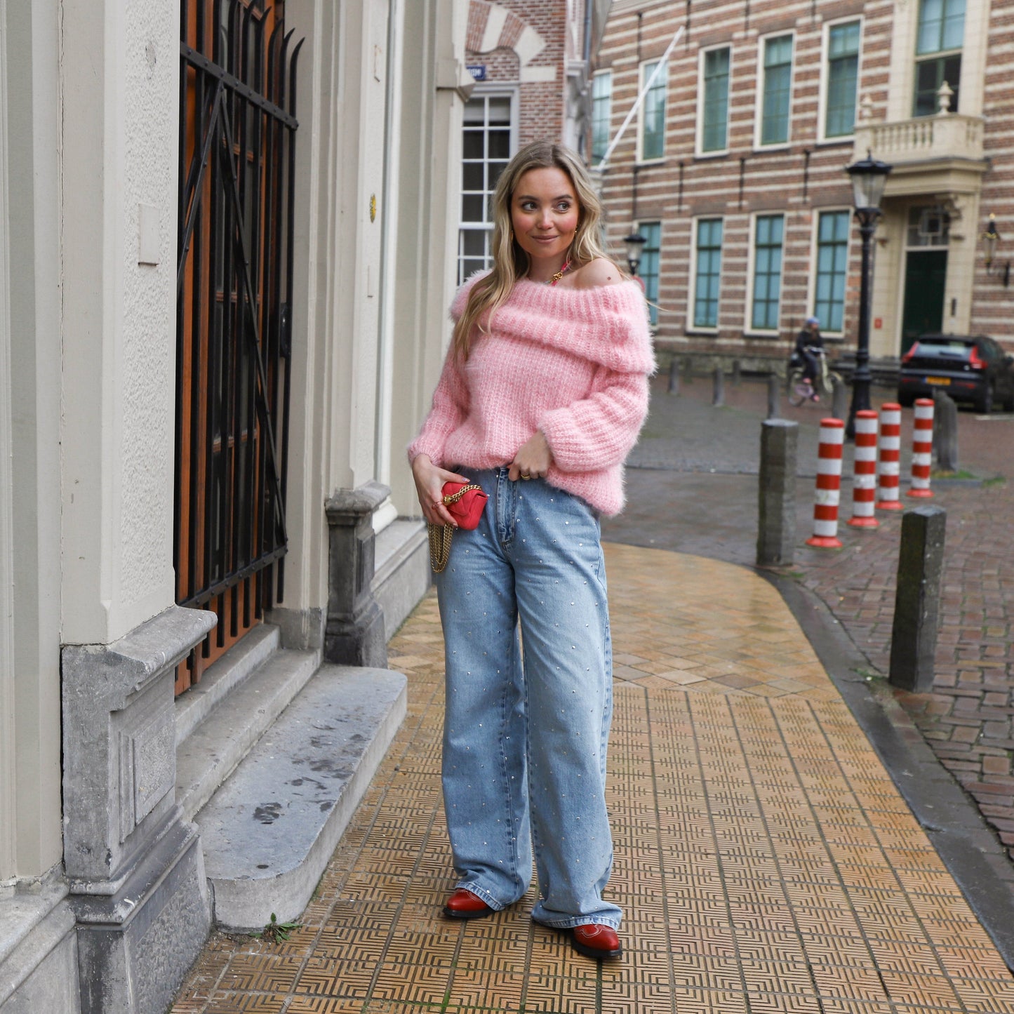 Sofie | Off-the-shoulder Plain knitted sweater