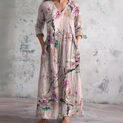Truus - Women's Summer Dress with V-Neck and Floral Pattern