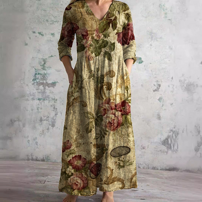 Truus - Women's Summer Dress with V-Neck and Floral Pattern