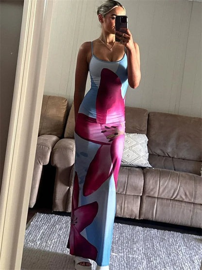 Floor | Tight dress with flower