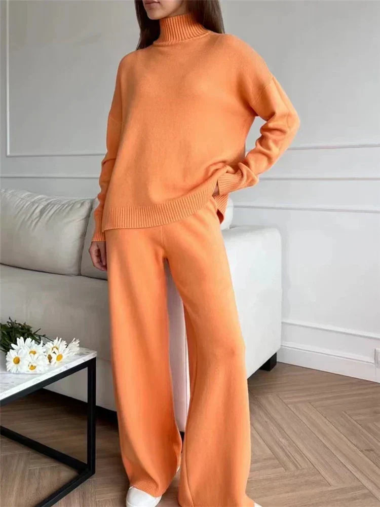 2-piece loungewear set - knitted women's sweater and pants
