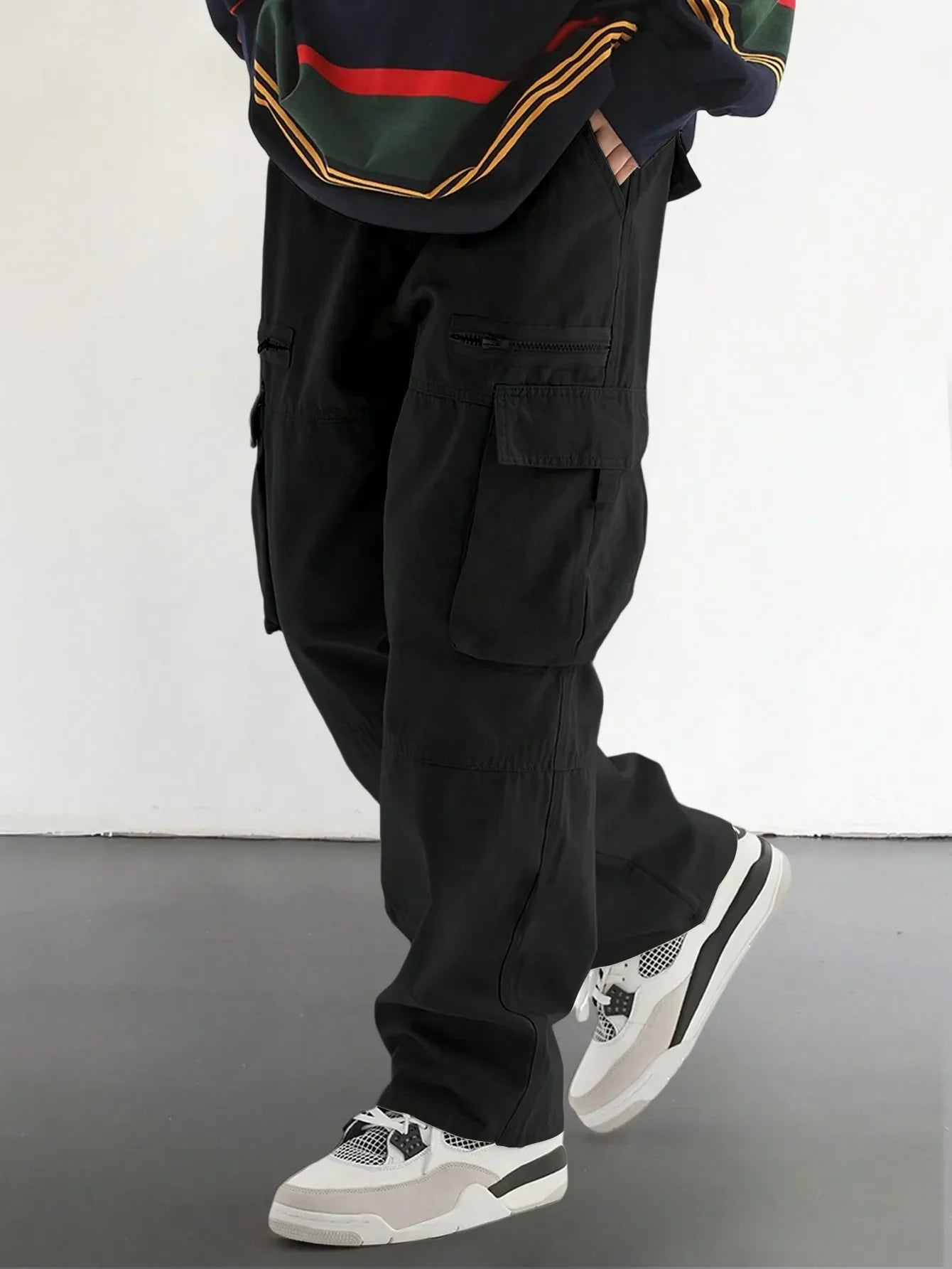 Trendy cargo pants for men | Santiago