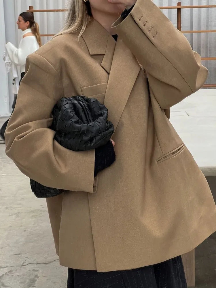 Zoey | Oversized Blazer with a Twist