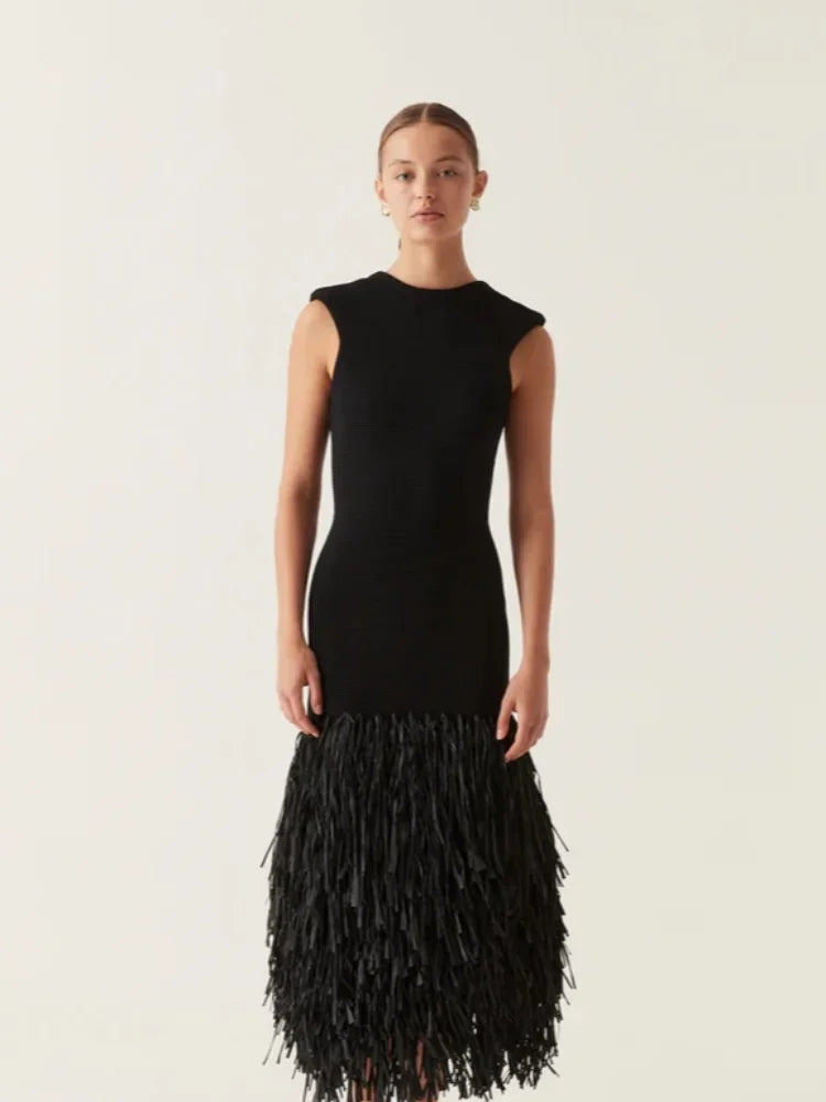 Renne | Elegant Flattering Dress with Tassels