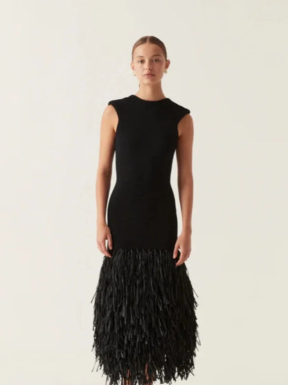Renne | Elegant Flattering Dress with Tassels